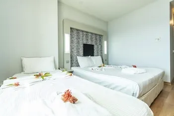 Maira Beach Hotel
