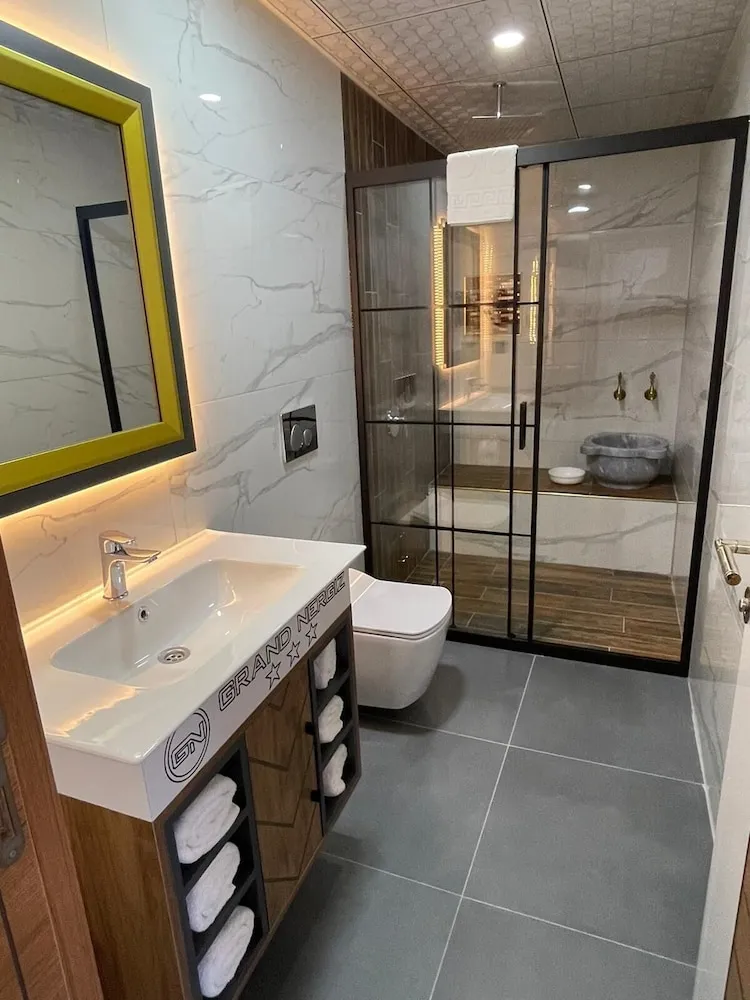 Family Dört Kişilik Oda