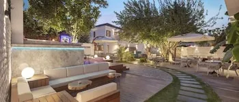 Mellow Blue Hotel
