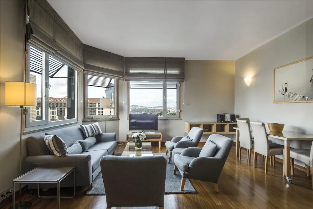Avenue Suite with Taksim Park View