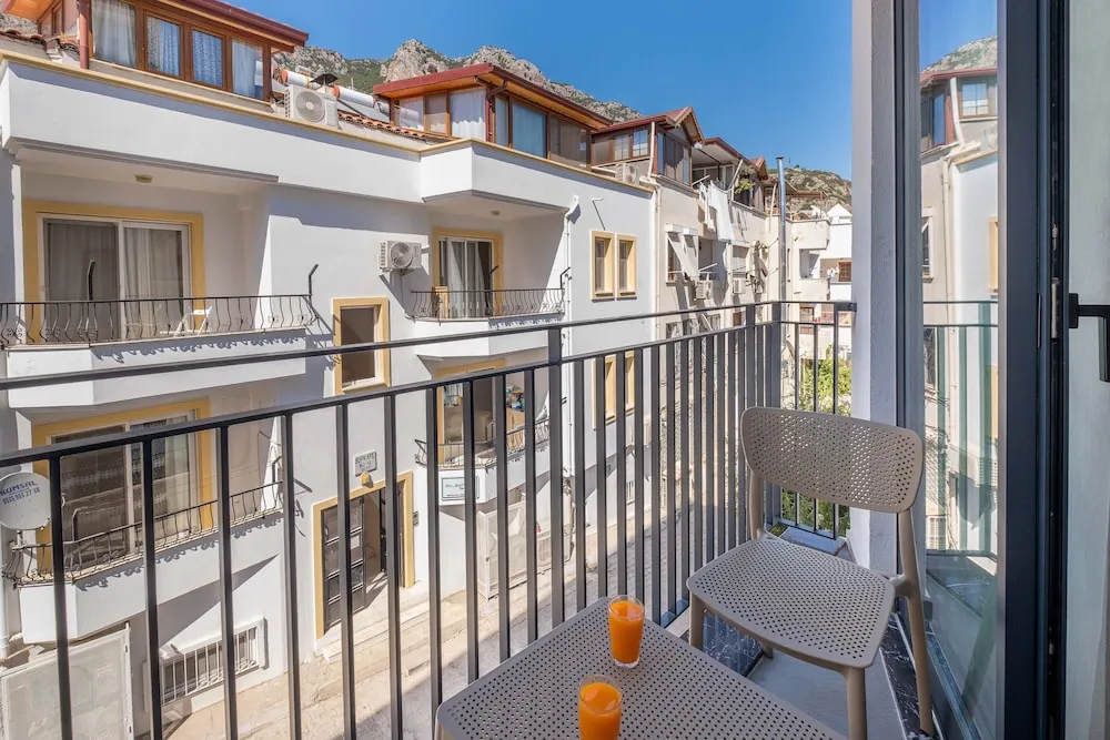 Deluxe Oda, 1 Büyük (Queen) Boy Yatak, Balkon, Şehir Manzaralı