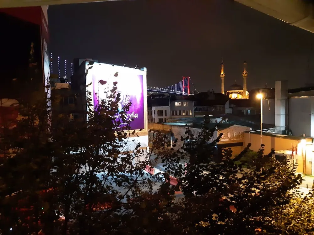 Standard Üç Kişilik Oda, 1 Yatak Odası, Sigara İçilebilir, Şehir Manzaralı