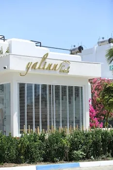 Yalinn Hotel