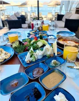 Yalinn Hotel