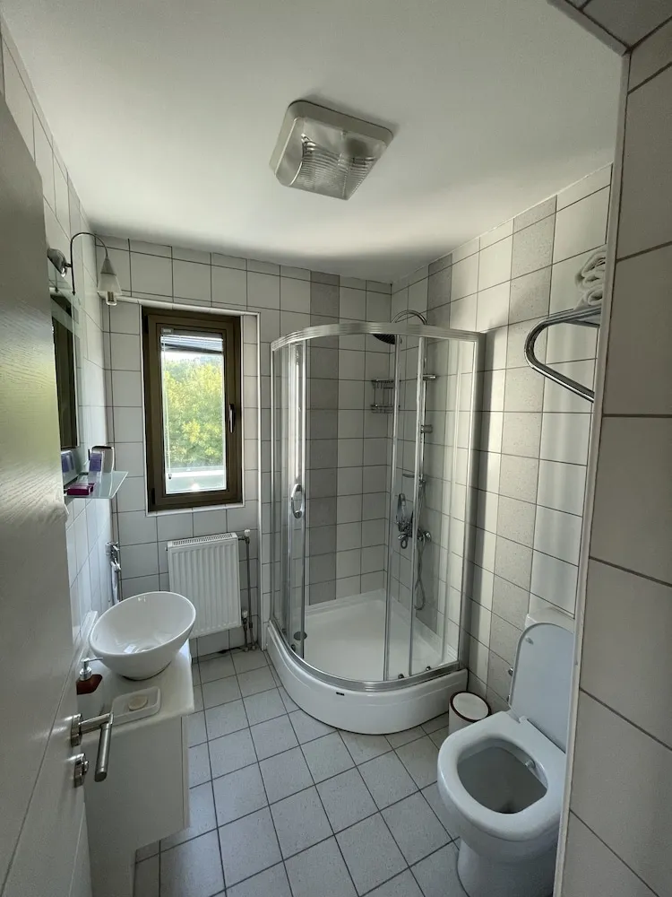 Standard Tek Büyük Yataklı Oda, Havuz Manzaralı, Havuz Kenarı