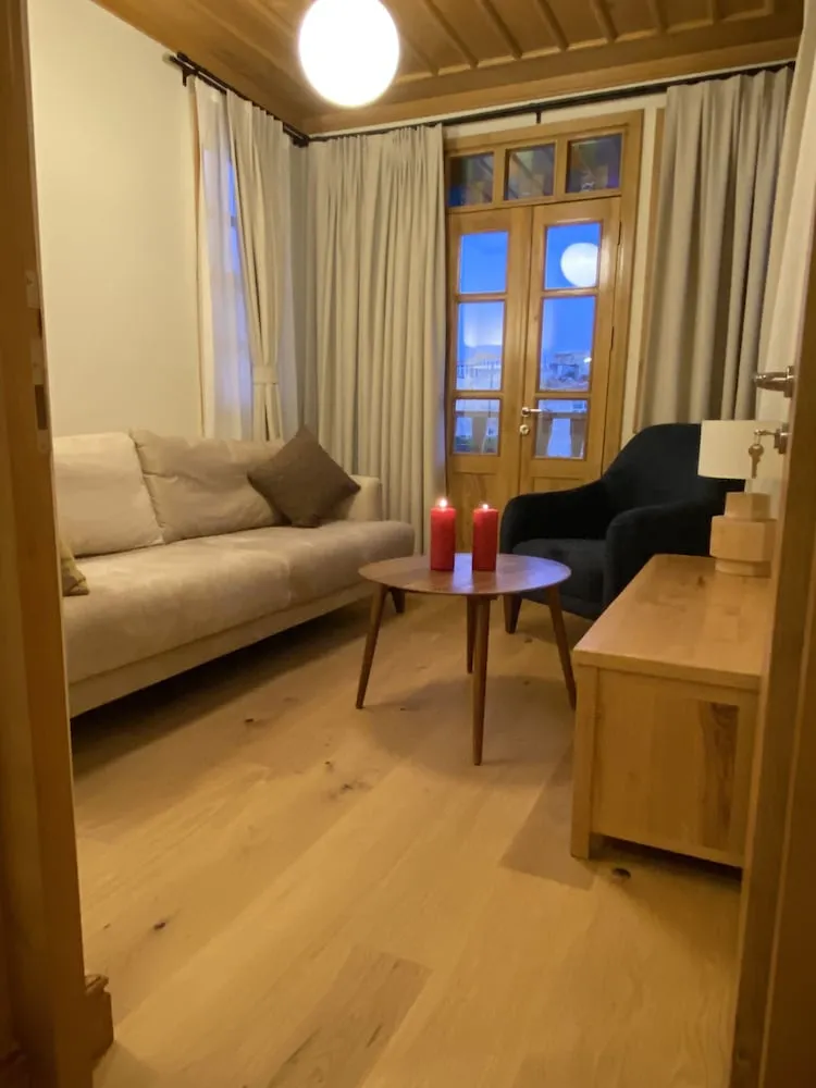 Romantic Tek Büyük Yataklı Oda