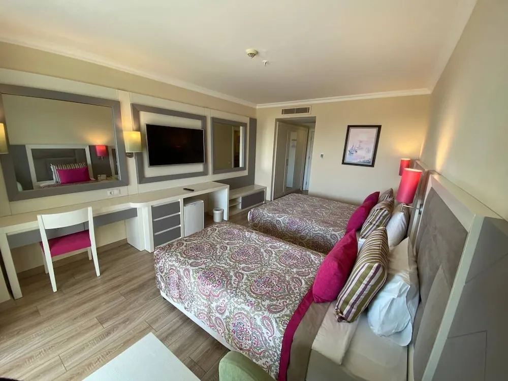 Triple Side Sea View Room