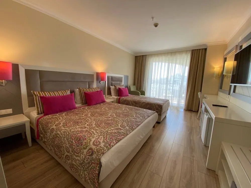 Triple Side Sea View Room