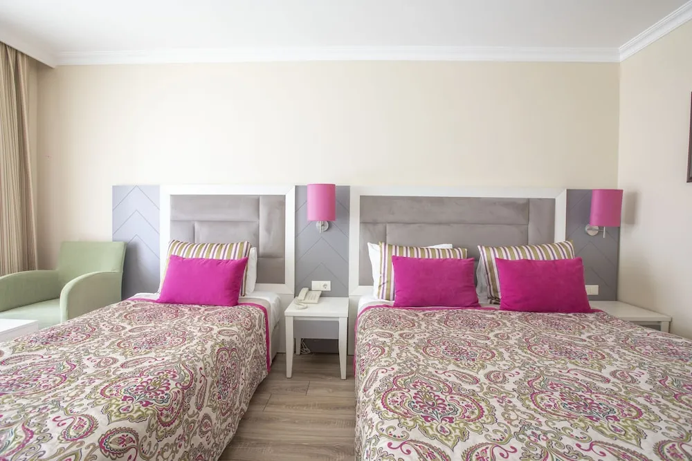 Standard Room With Non Alcoholic Drinks