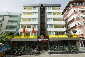 Kleopatra Suit Hotel
