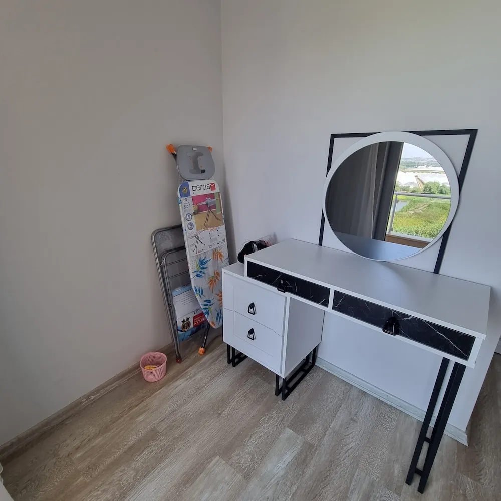 Deluxe Condo, 3 bedrooms, 1 living room (3+1)