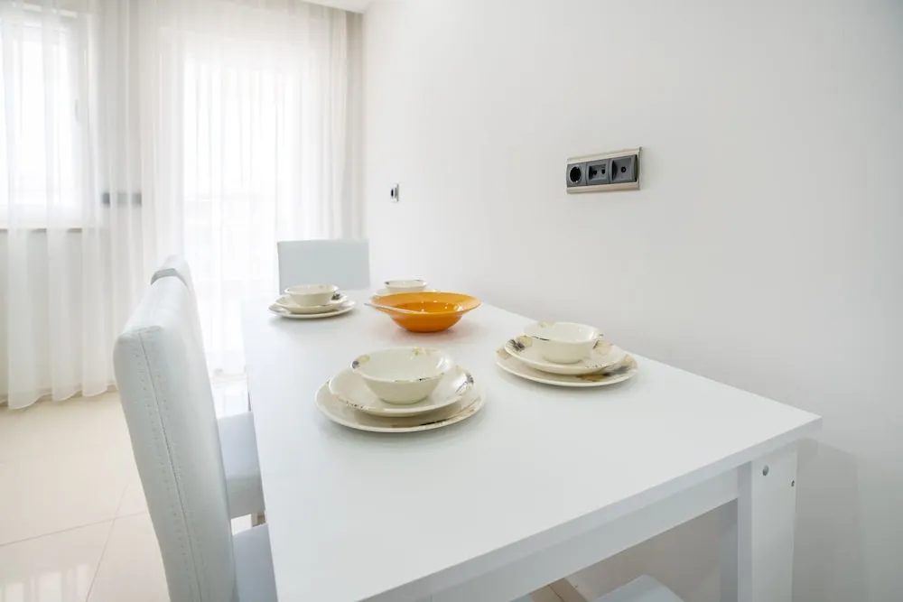 Deluxe Condo, 3 bedrooms, 1 living room (3+1)