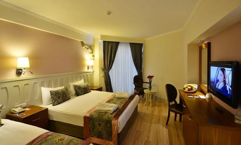 Standard Oda, Havuz Manzaralı