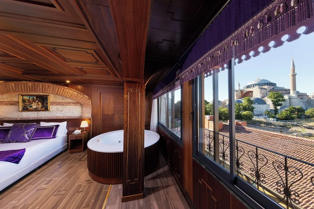 King Suite With Hagia Sophia View