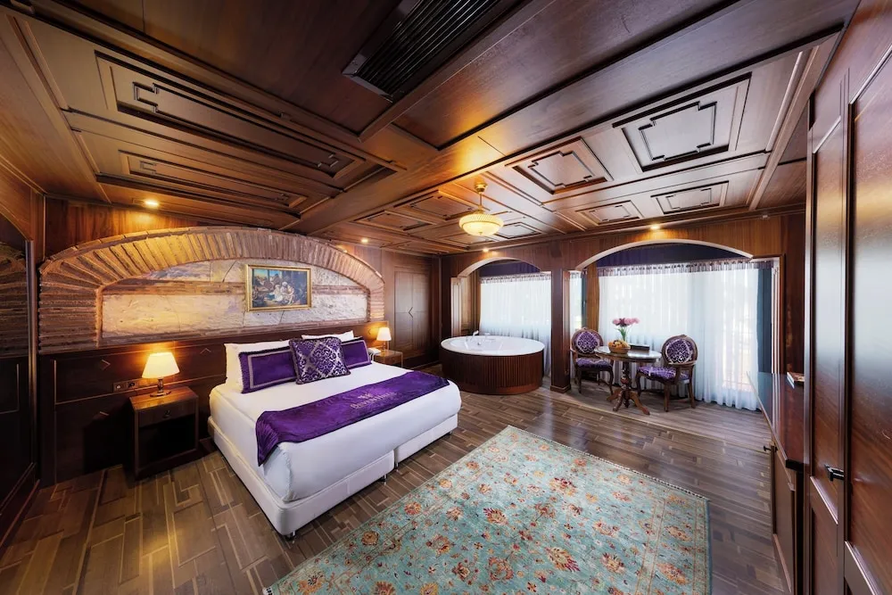 King Suite With Hagia Sophia View