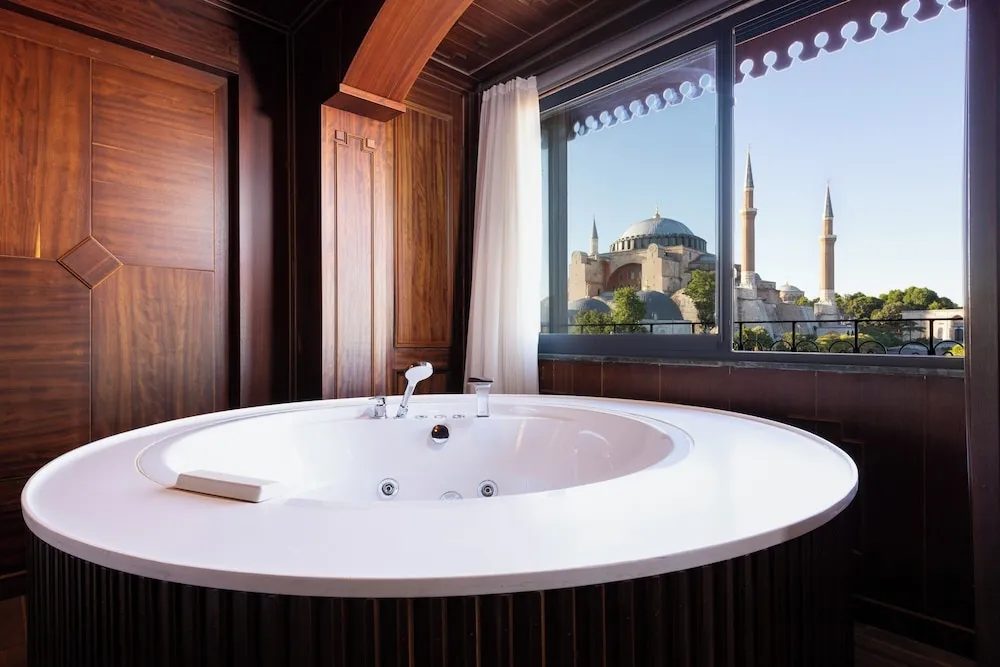King Suite With Hagia Sophia View