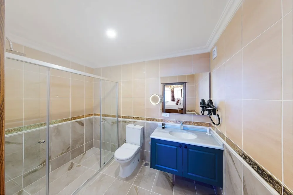 Suite with Blue Mosque View