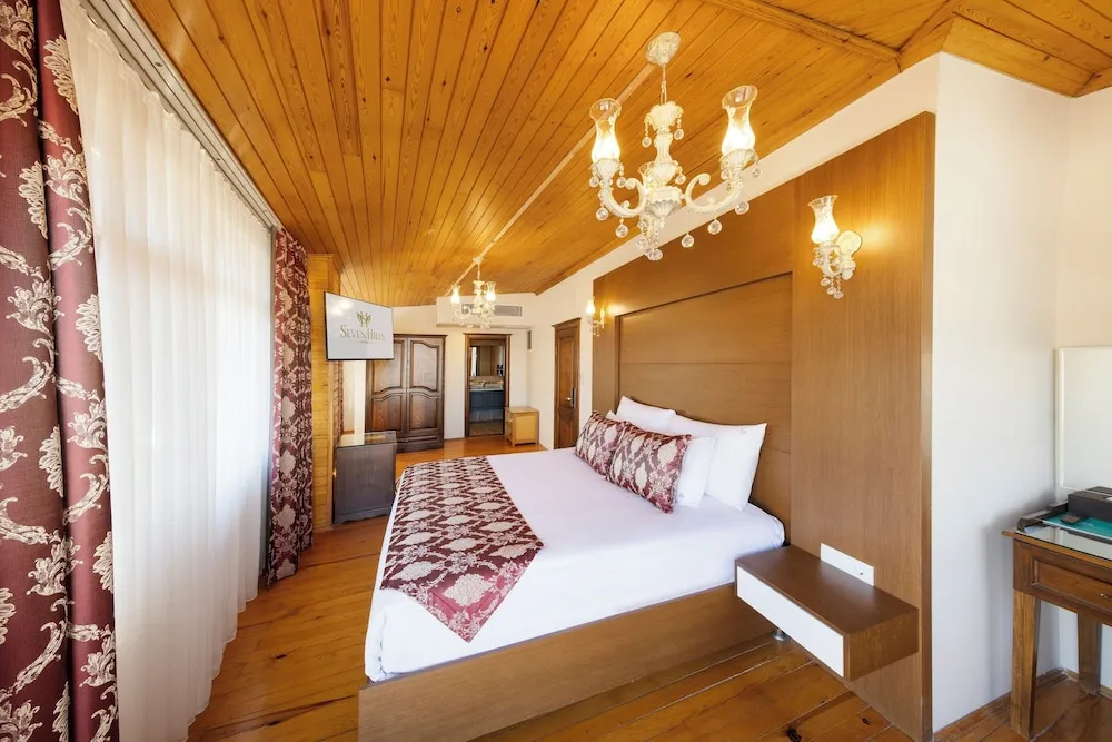 Suite with Blue Mosque View
