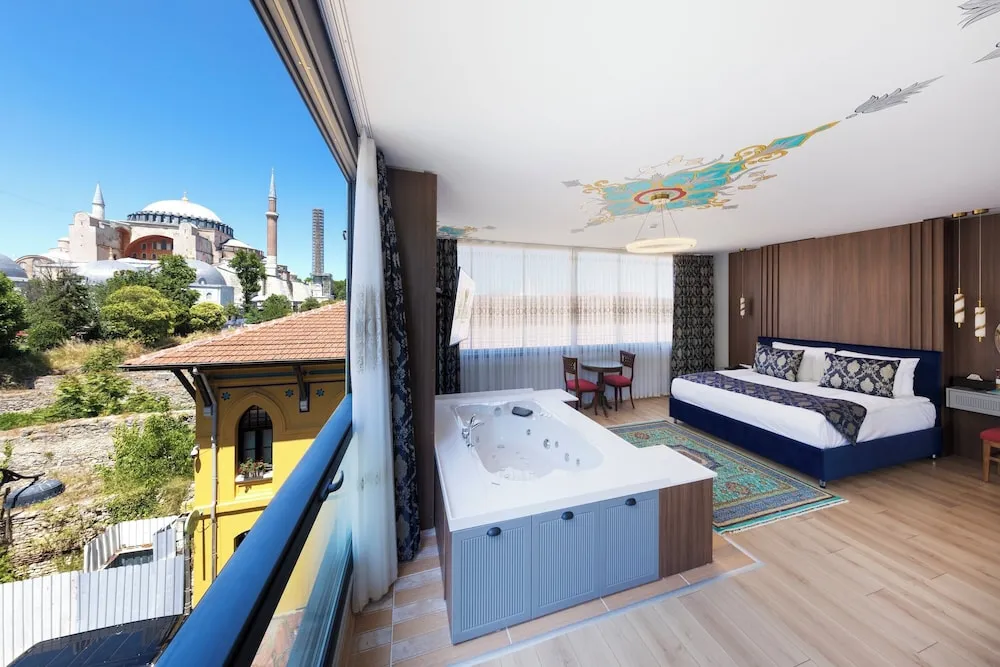 Queen Suite Hagia Sophia View