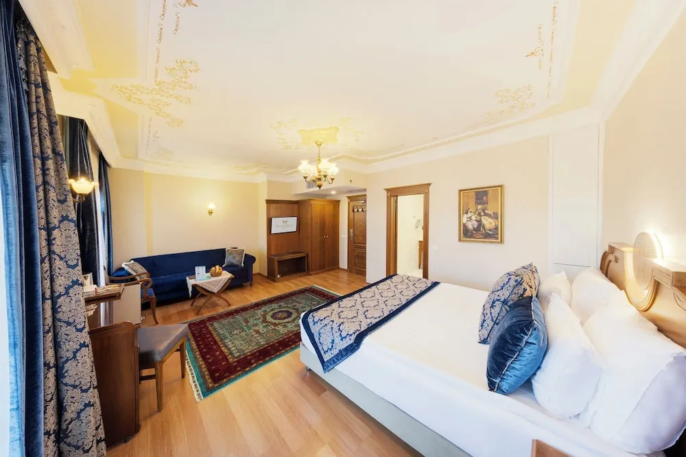 Suite with Hagia Sophia View