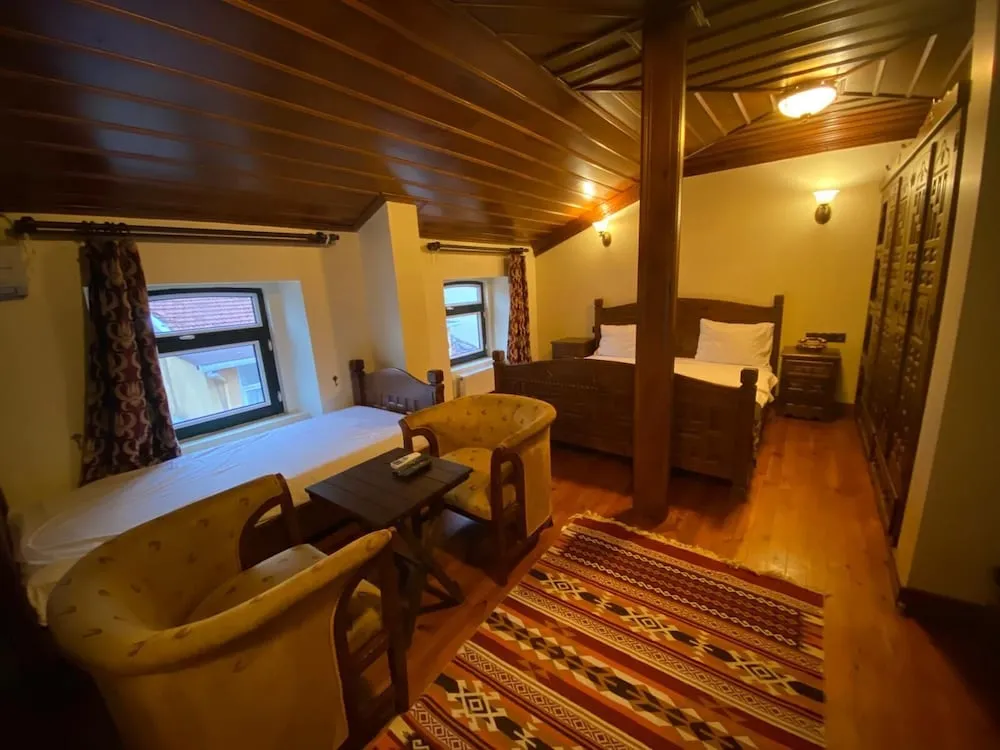 Grand Dört Kişilik Oda, Şehir Manzaralı