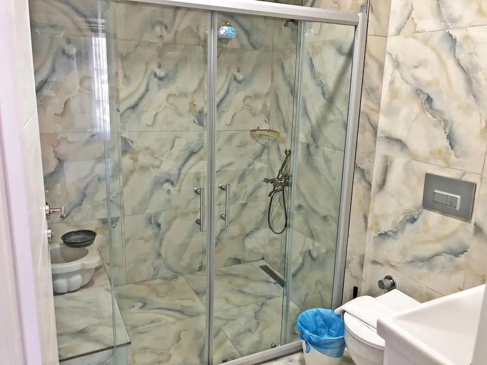Deluxe Dört Kişilik Oda, Bahçe Manzaralı