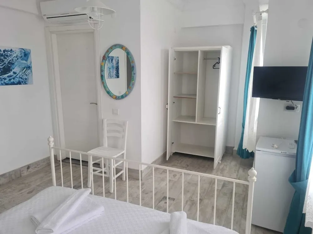 Deluxe Üç Kişilik Oda, Bahçe Manzaralı