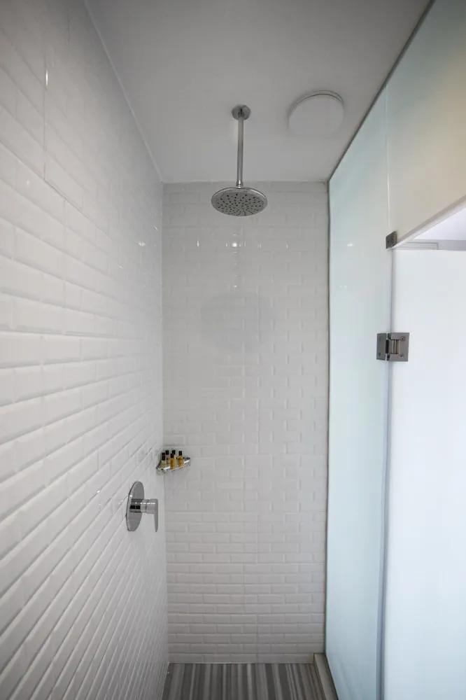 Superior Twin Room with Private Bathroom