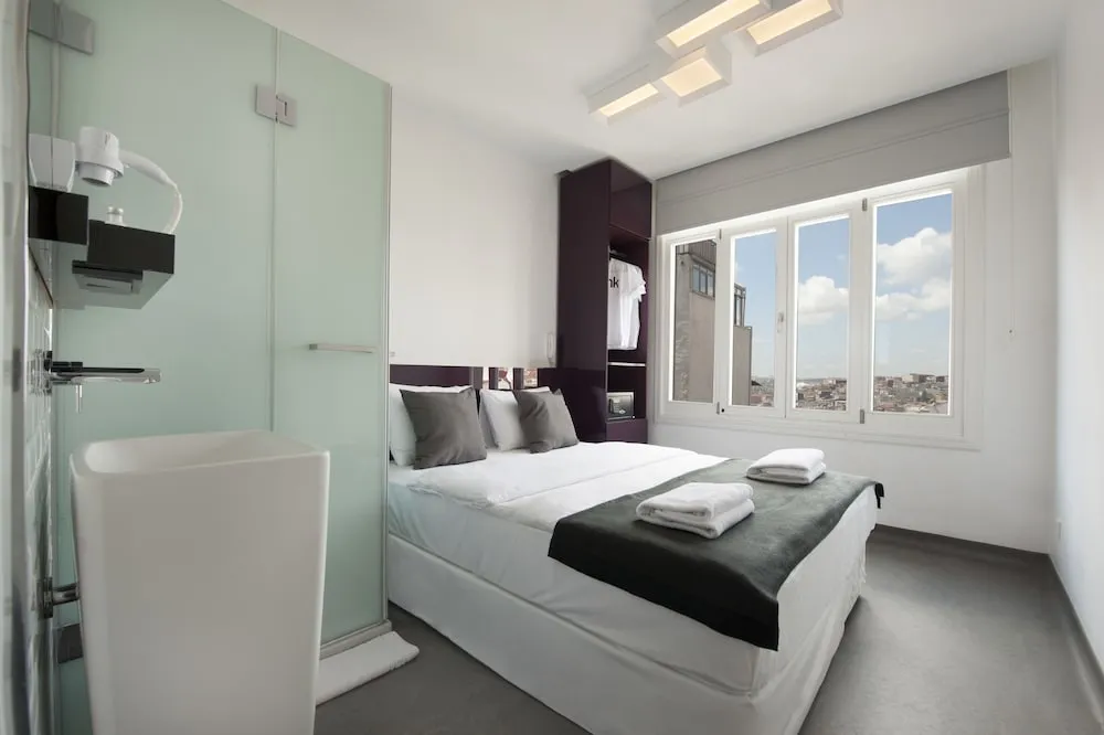 Standard Double Room with Private Bathroom and Shared WC