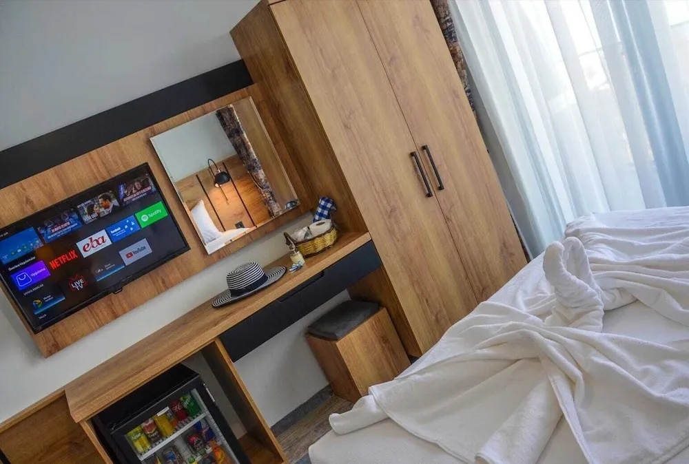 Comfort Tek Büyük Yataklı Oda