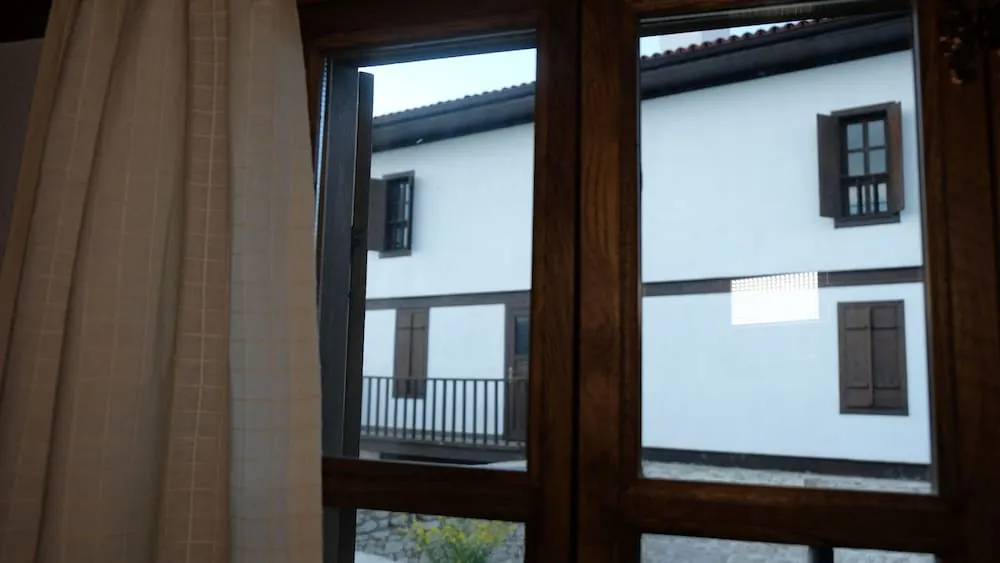 Family Oda, 2 Yatak Odası, Sigara İçilmez, Bahçe Manzaralı