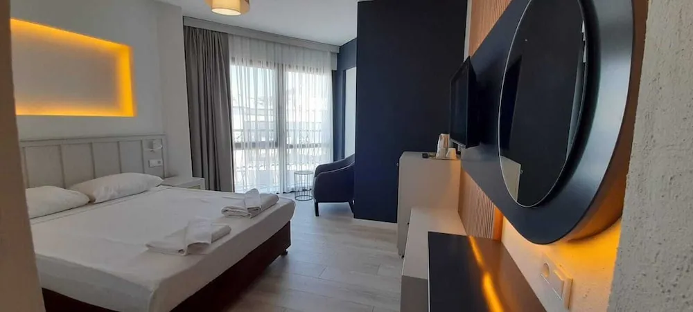 Standard Süit, 1 Çift Kişilik Yatak, Bahçe Manzaralı