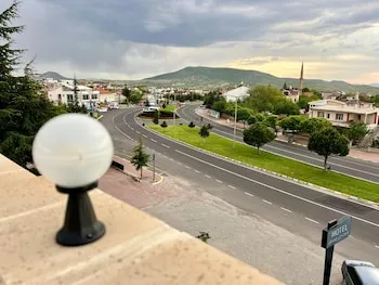 Grand Uçhisar Hotel