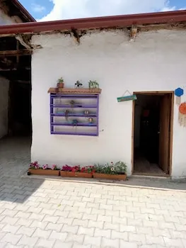 Koca Kapı Konaklama