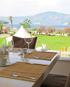 Casa Blanca Beach - Yetişkin Oteli