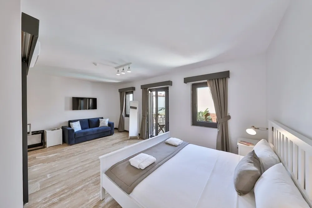 Junior Büyük Yataklı Tek Kişilik Oda, Balkon