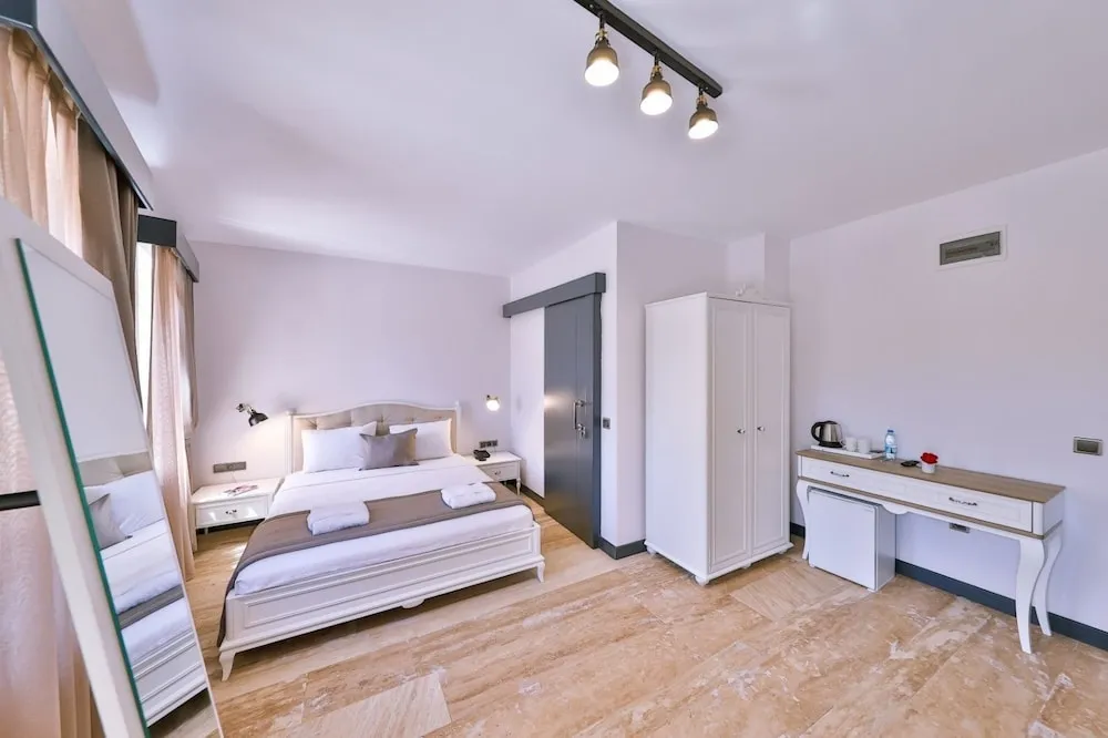 Junior Double Room Basement