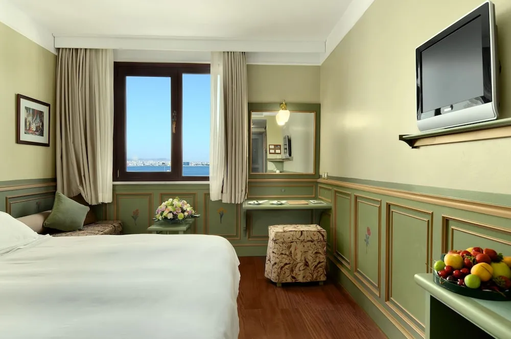 Deluxe Tek Büyük Yataklı Oda, Deniz Manzaralı