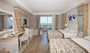 Crystal Sunset Luxury Resort & Spa - Her Şey Dâhil