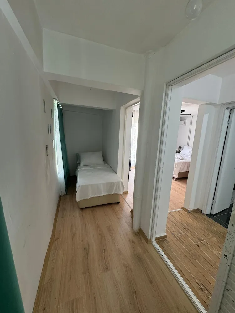 Standard Üç Kişilik Oda, Şehir Manzaralı