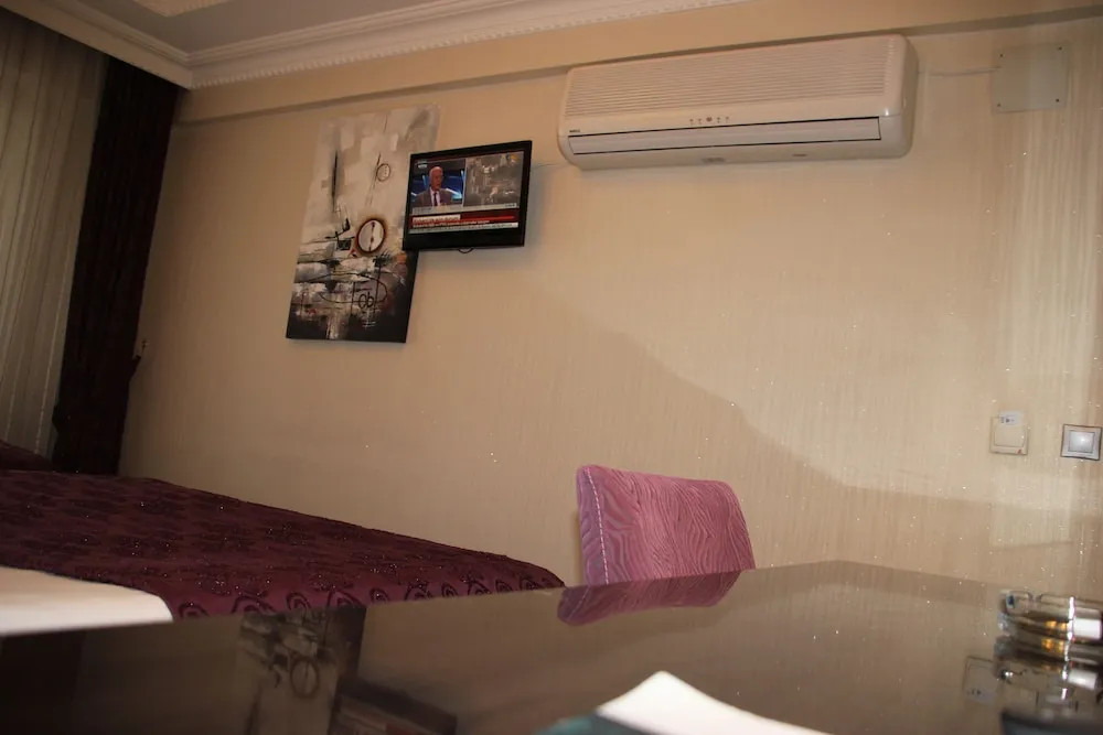 Standard Tek Büyük veya İki Ayrı Yataklı Oda