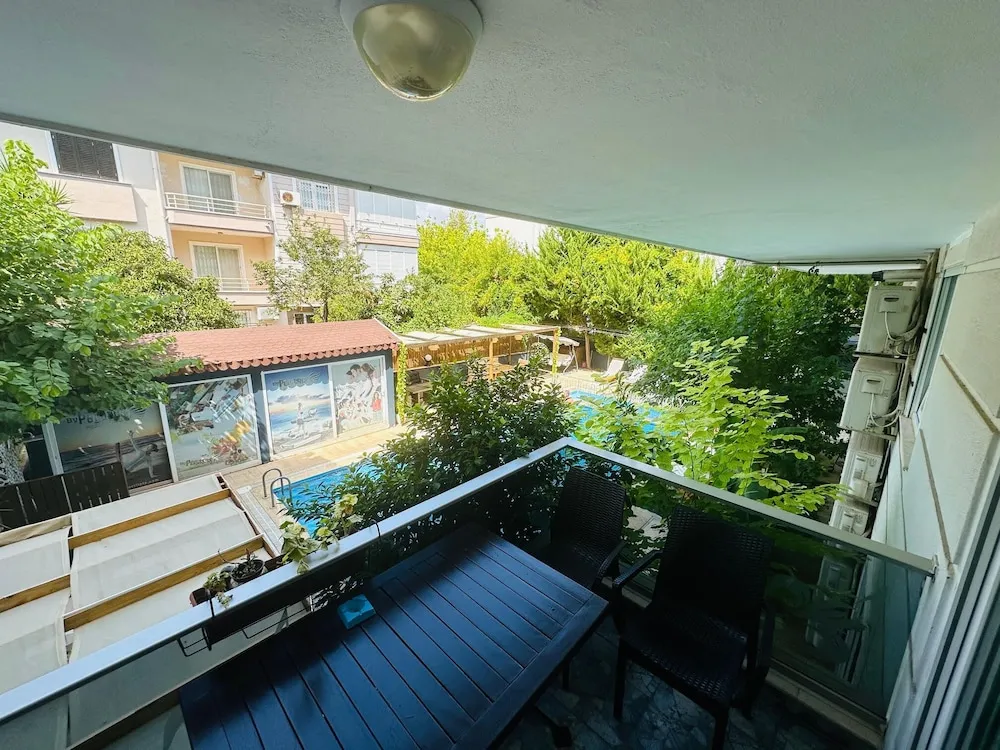 Comfort Duplex with Balcony and  Pool View