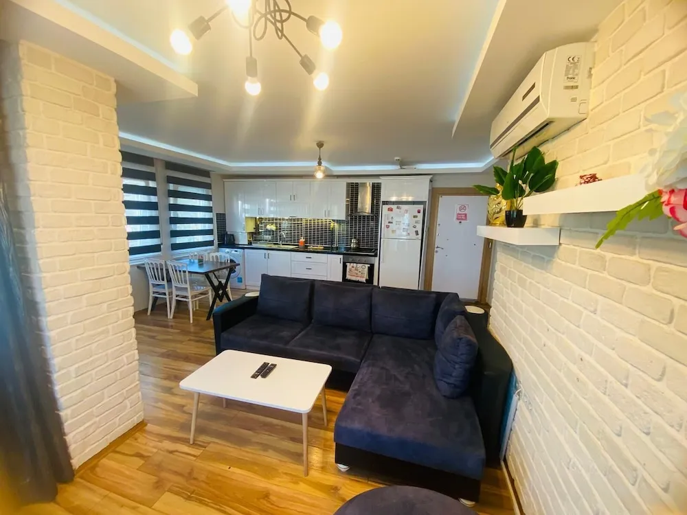 Relax Apartment with Balcony and Pool View