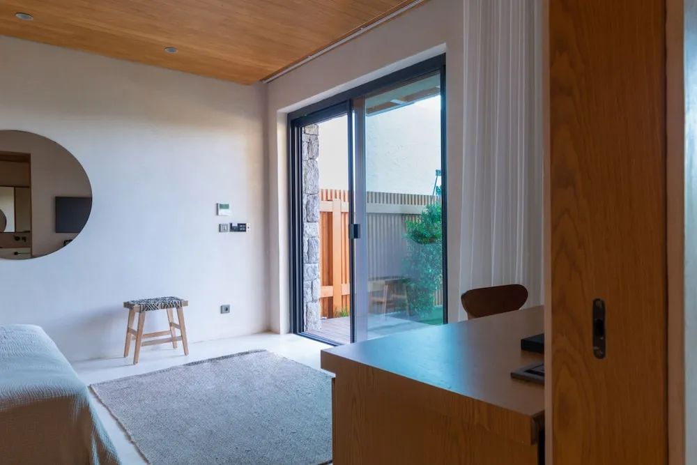 Superior Garden Room