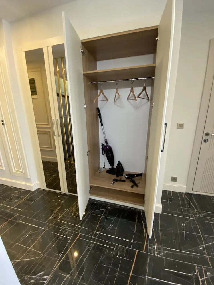 Presidental Suite with Three Bedroom