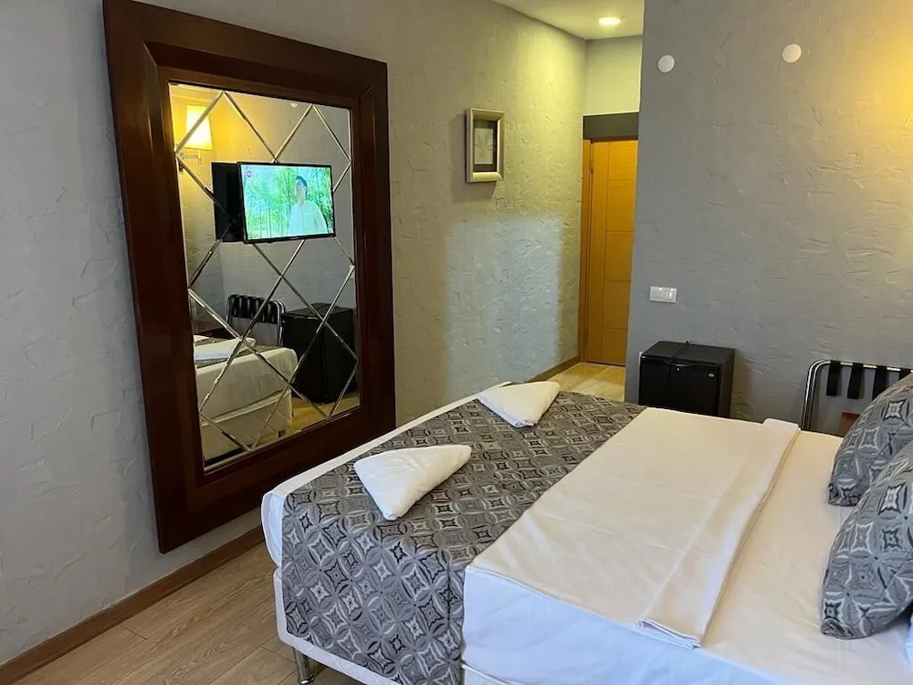 Standard Tek Büyük veya İki Ayrı Yataklı Oda, 1 Yatak Odası, Şehir Manzaralı