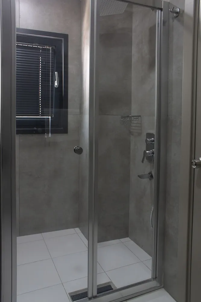 Deluxe Family & Connected Suite with Hamam Annex Building
