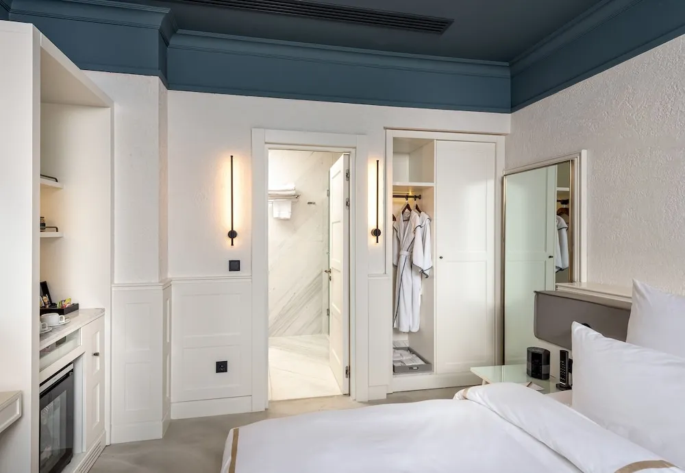 Two Bedroom Beachfront Suite