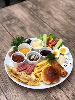 LAROK HOTEL