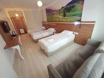 LAROK HOTEL